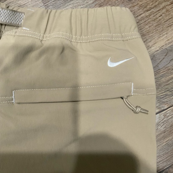 New Nike ACG Smith Summit Cargo Pants Khaki FN0428 247 Men's Size M - Picture 12 of 14